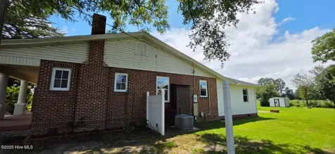 225 N Church Street Conway NC 27820