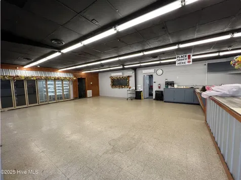421 W Elizabeth Street Clinton NC 28328