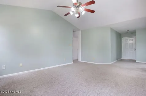 2218 Bridle Trail Midway Park NC 28544