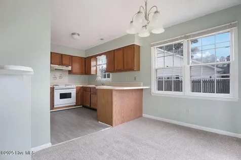 2218 Bridle Trail Midway Park NC 28544