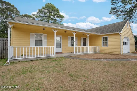 2218 Bridle Trail Midway Park NC 28544