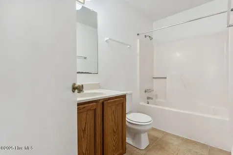 2218 Bridle Trail Midway Park NC 28544