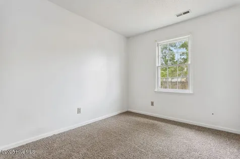 2218 Bridle Trail Midway Park NC 28544