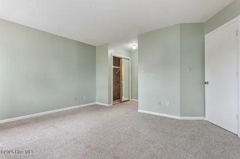 2218 Bridle Trail Midway Park NC 28544