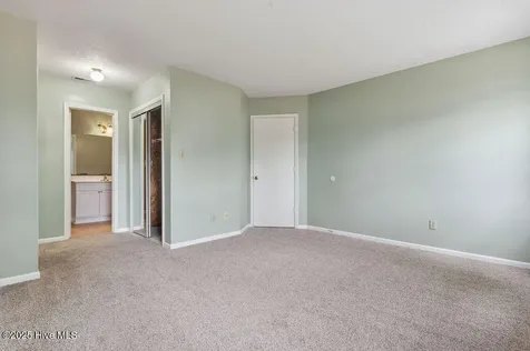 2218 Bridle Trail Midway Park NC 28544