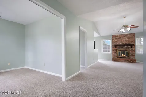2218 Bridle Trail Midway Park NC 28544