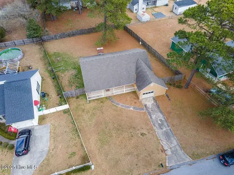 2218 Bridle Trail Midway Park NC 28544