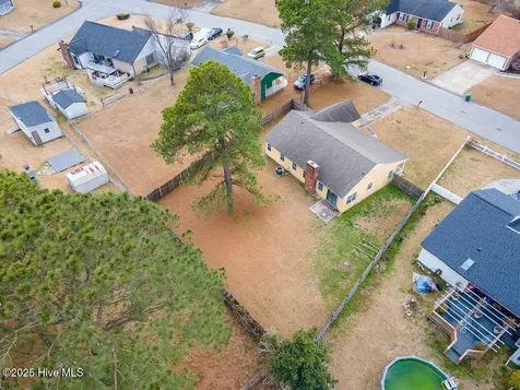 2218 Bridle Trail Midway Park NC 28544