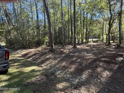900 Crooked Creek Drive New Bern NC 28560
