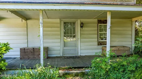 1559 Nc-24 Newport NC 28570