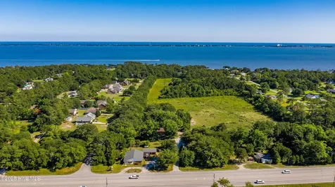 1559 Nc-24 Newport NC 28570