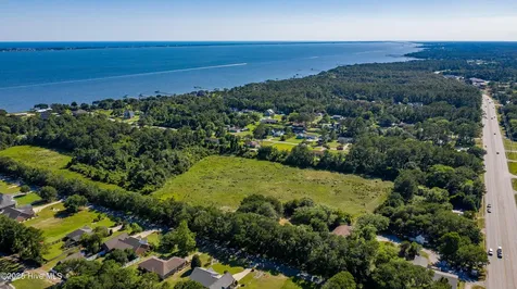 1559 Nc-24 Newport NC 28570
