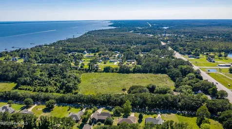 1559 Nc-24 Newport NC 28570