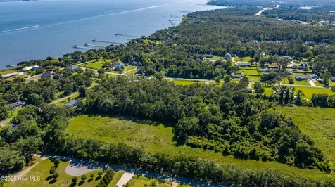1559 Nc-24 Newport NC 28570