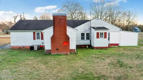 110 W Church Street Kelford NC 27847