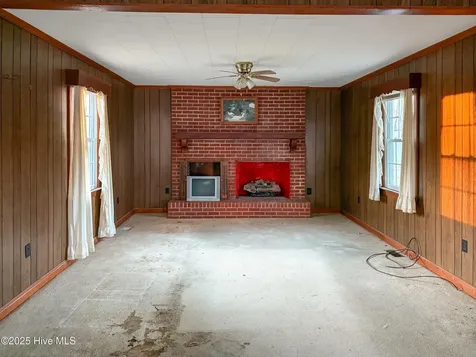 110 W Church Street Kelford NC 27847