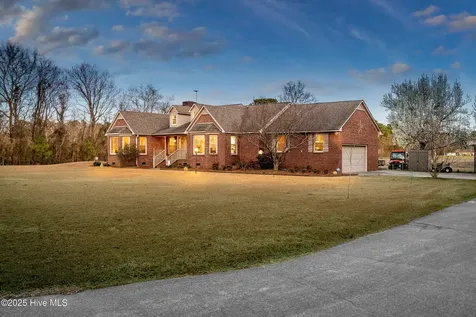 2771 H C Turner Road Pink Hill NC 28572