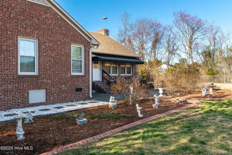2771 H C Turner Road Pink Hill NC 28572