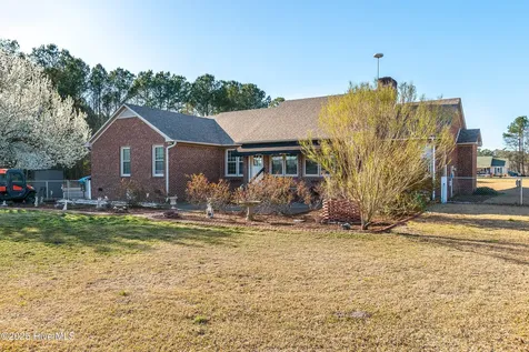 2771 H C Turner Road Pink Hill NC 28572