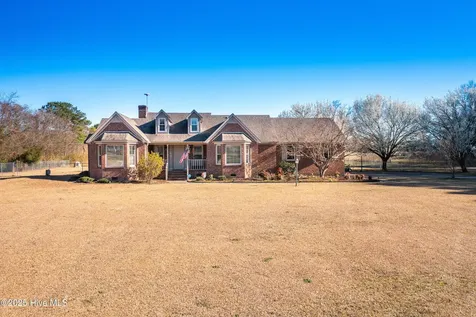 2771 H C Turner Road Pink Hill NC 28572