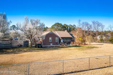 2771 H C Turner Road Pink Hill NC 28572