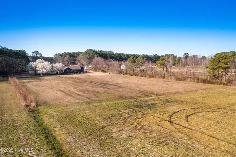 2771 H C Turner Road Pink Hill NC 28572