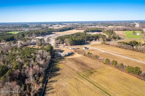 2771 H C Turner Road Pink Hill NC 28572