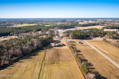 2771 H C Turner Road Pink Hill NC 28572