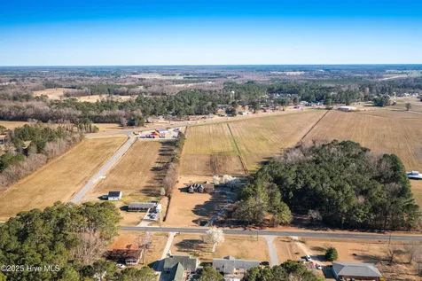 2771 H C Turner Road Pink Hill NC 28572