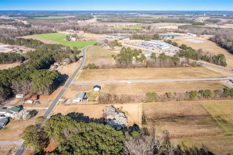 2771 H C Turner Road Pink Hill NC 28572