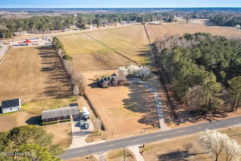 2771 H C Turner Road Pink Hill NC 28572