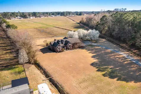 2771 H C Turner Road Pink Hill NC 28572