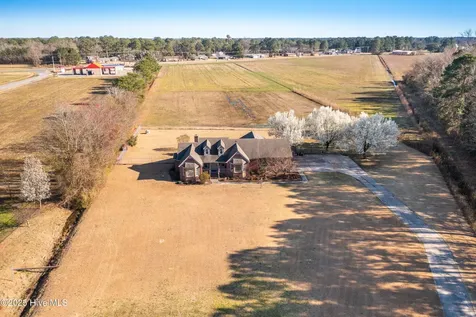 2771 H C Turner Road Pink Hill NC 28572