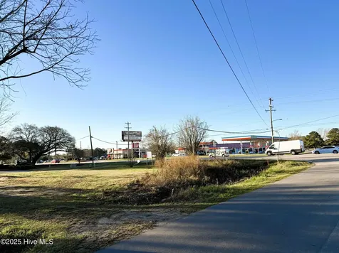 100 Leslie Lane Swansboro NC 28584