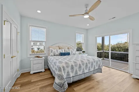 1707 Emerald Drive Emerald Isle NC 28594