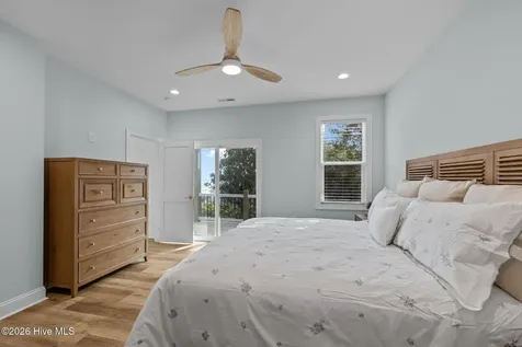 1707 Emerald Drive Emerald Isle NC 28594