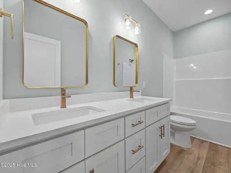 1707 Emerald Drive Emerald Isle NC 28594