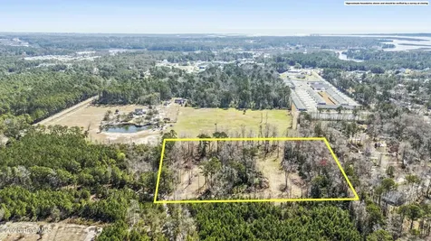 634 Persimmon Road Calabash NC 28467