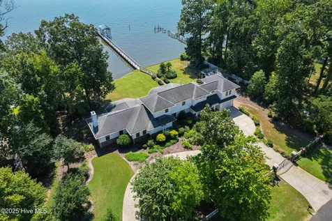 121 Nixons Beach Road Edenton NC 27932