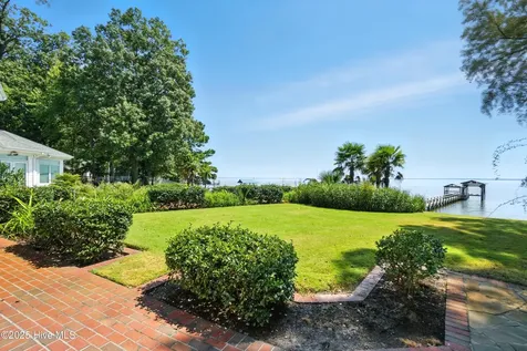 121 Nixons Beach Road Edenton NC 27932