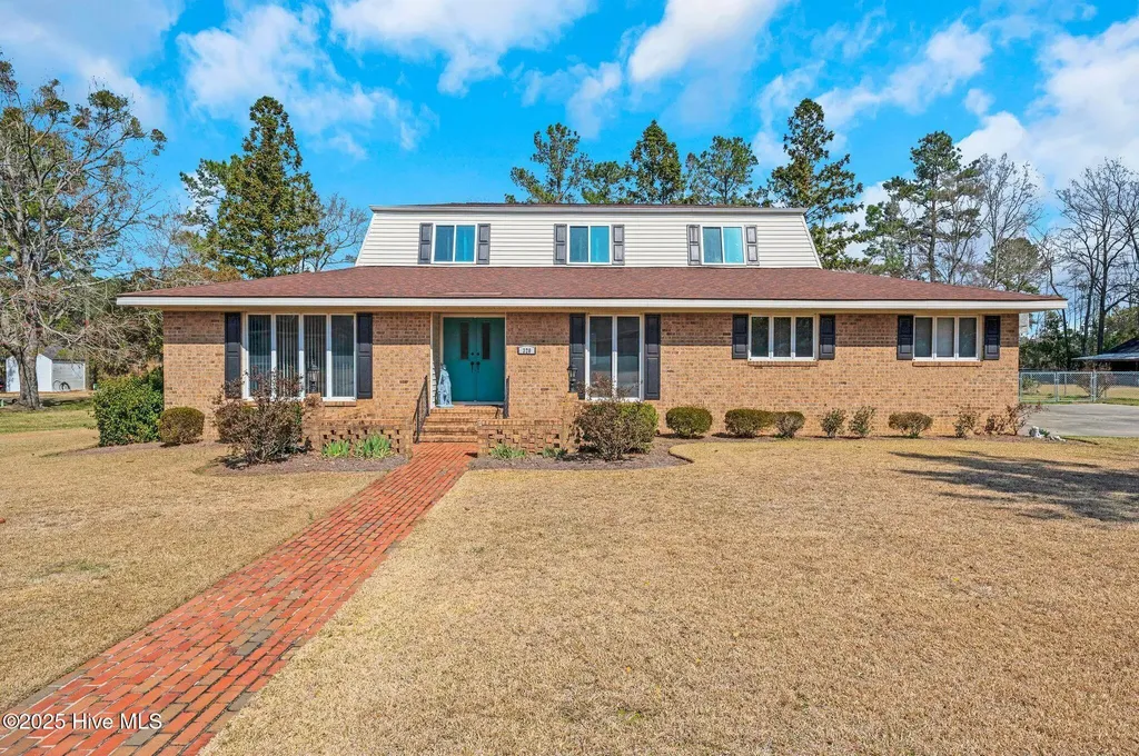 320 Pinecrest Drive Chadbourn NC 28431
