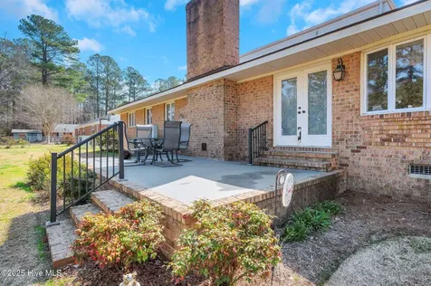 320 Pinecrest Drive Chadbourn NC 28431
