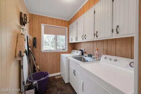 320 Pinecrest Drive Chadbourn NC 28431
