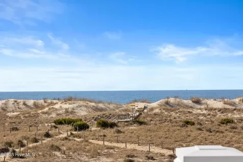 20 Coquina Trail Bald Head Island NC 28461