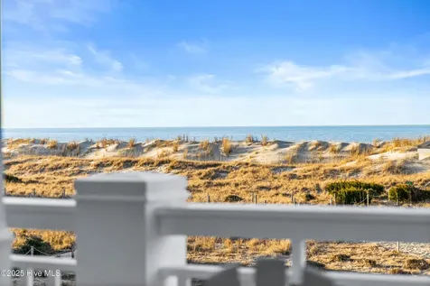 20 Coquina Trail Bald Head Island NC 28461