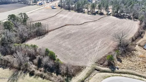 260 Bragaw Lane Chocowinity NC 27817