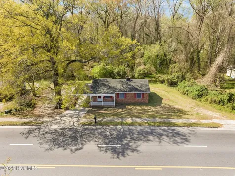 3630 E 10th Street Greenville NC 27858