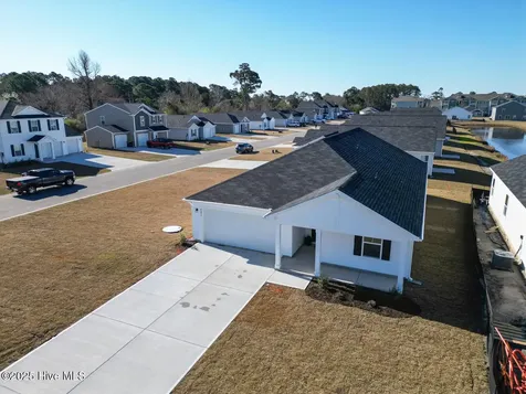 4853 Abbington Oaks Way SE Southport NC 28461