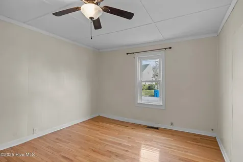 209 N 8th Street Morehead City NC 28557