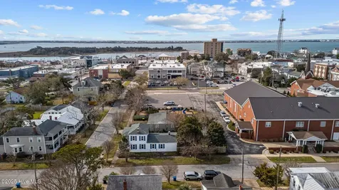 209 N 8th Street Morehead City NC 28557